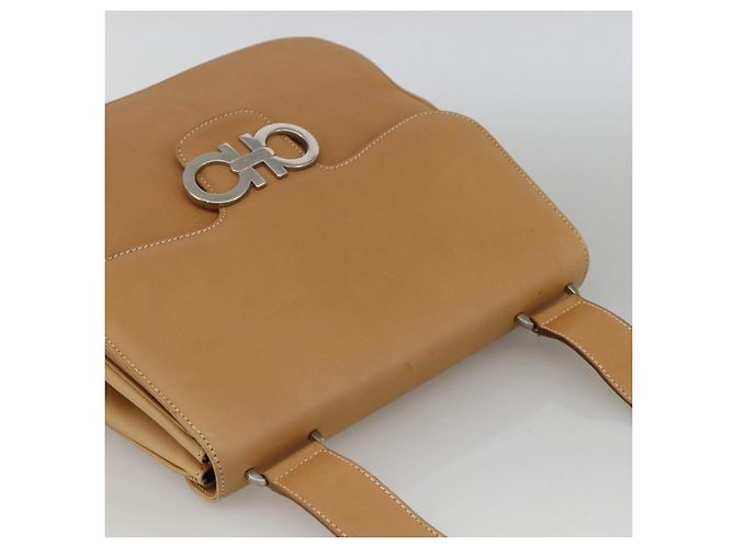 Borsa a Spalla Gancini in Pelle Beige Argento Auth BA11941 di Salvatore Ferragamo - vista 6