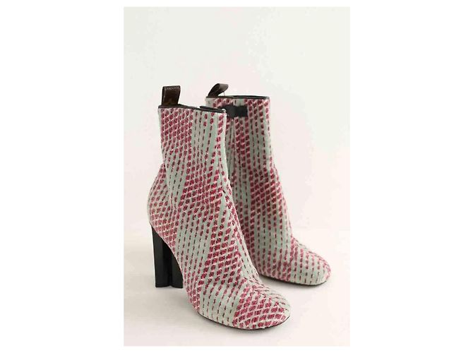 Louis Vuitton Botas de terciopelo rosa - vista 3