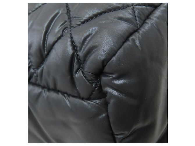 Borsa in nylon Coco Cocoon di Chanel Nero - vista 22