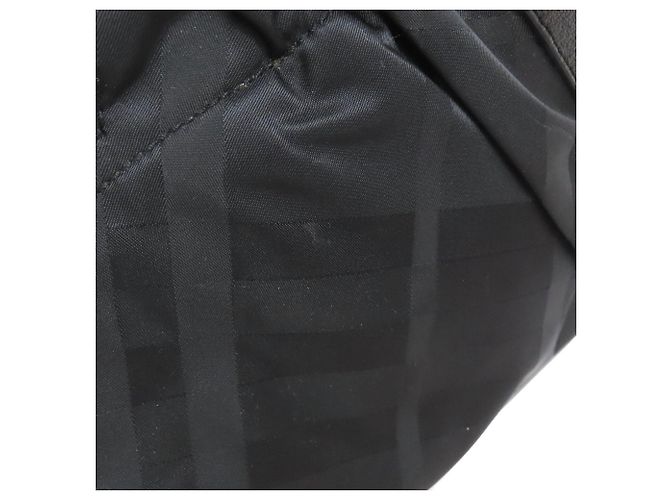 Umhängetasche mit Karomuster von Burberry Schwarz - Ansicht 17
