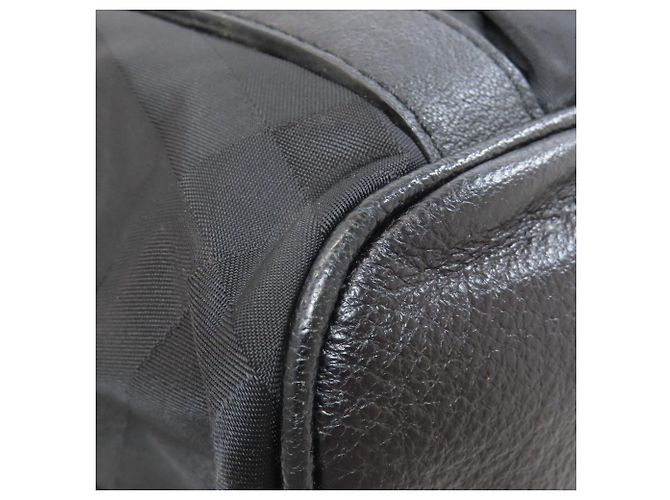Umhängetasche mit Karomuster von Burberry Schwarz - Ansicht 30
