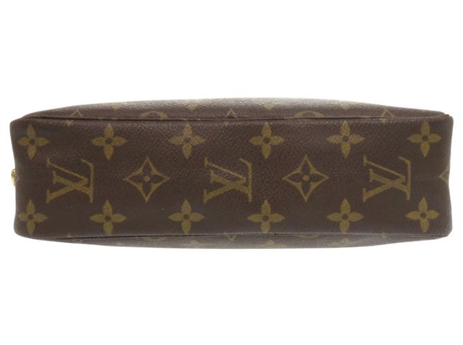 Neceser 23 Monograma Louis Vuitton Castaño - vista 4