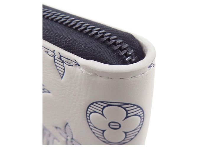 Louis Vuitton Monogram Shadow Zippy Wallet White Navy blue - view 14