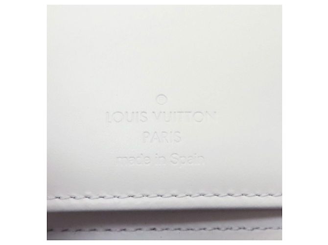 Louis Vuitton Monogram Shadow Zippy Wallet White Navy blue - view 8