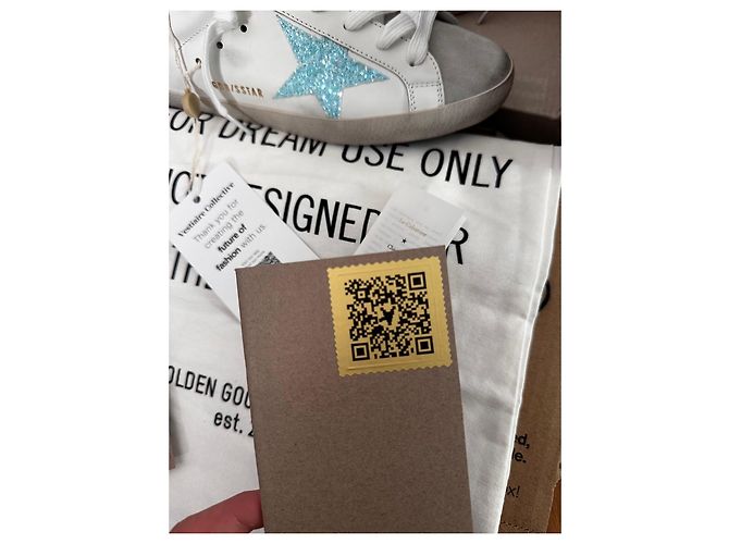 Golden Goose Sneaker basse Superstar in pelle bianca e paillettes Rosa Bianco Blu - vista 14