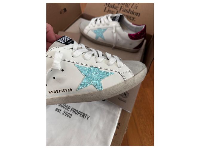 Golden Goose Sneaker basse Superstar in pelle bianca e paillettes Rosa Bianco Blu - vista 9