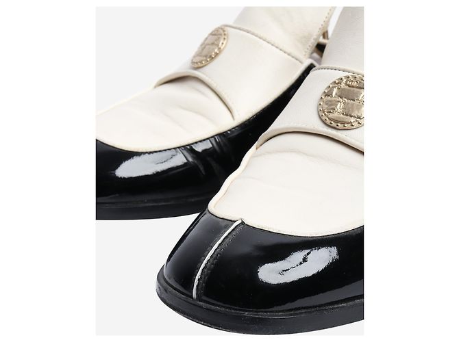 Chanel Mocassini in pelle crema e nera primavera 2015 - taglia EU 38 Crudo - vista 4