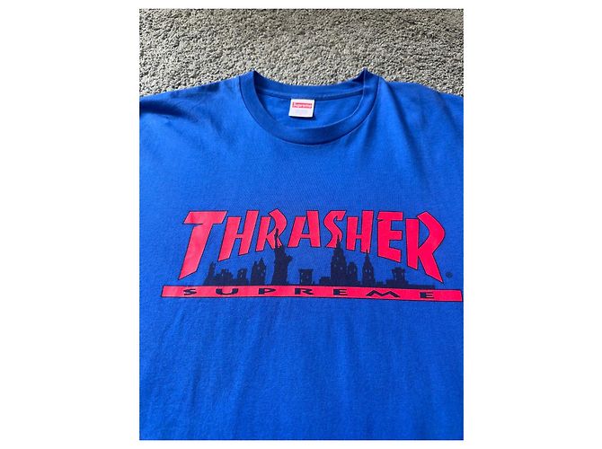 T-shirt Supreme Thrasher Blu - vista 2