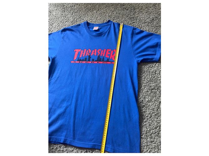 T-shirt Supreme Thrasher Blu - vista 6