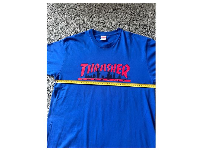 T-shirt Supreme Thrasher Blu - vista 8