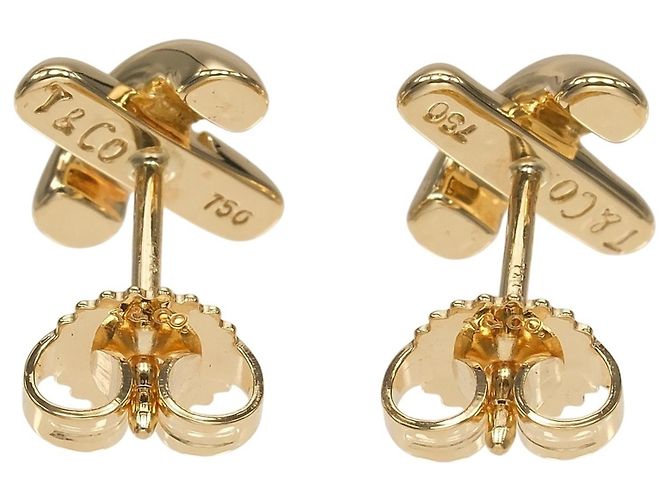 Orecchini a perno in oro giallo 18K con cucitura a croce Tiffany & Co. - vista 4