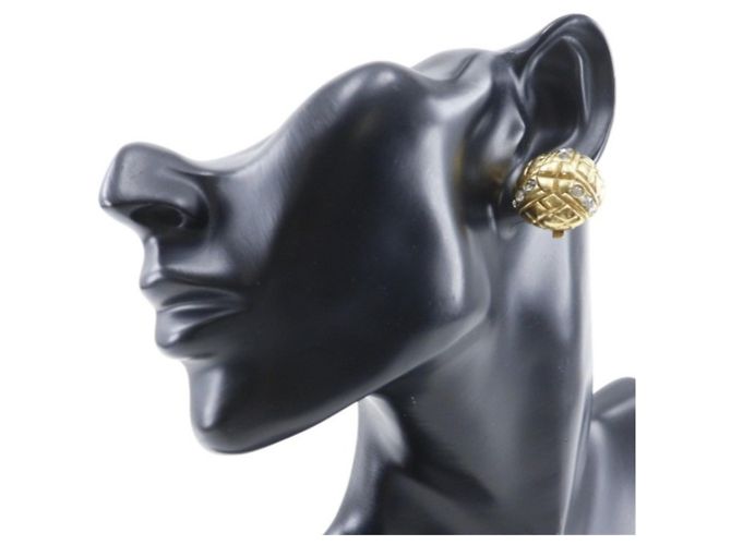 Vintage Matelassé Gold Clip Ohrringe von Chanel Golden - Ansicht 2