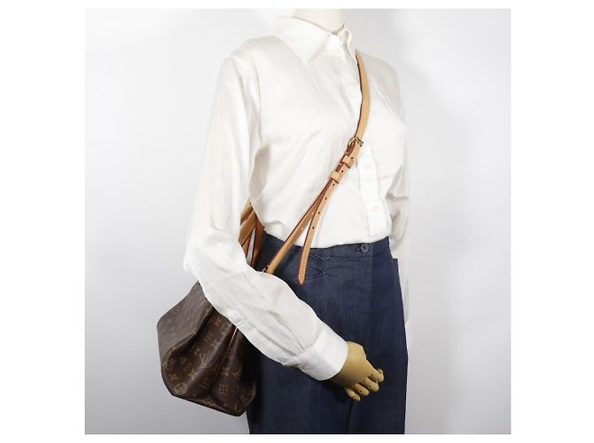 Borsa Louis Vuitton Livory PM Marrone - vista 12