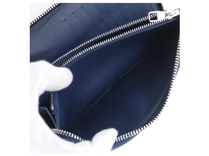 Zippy Louis Vuitton Taiga Long Wallet Blue Navy blue - view 8