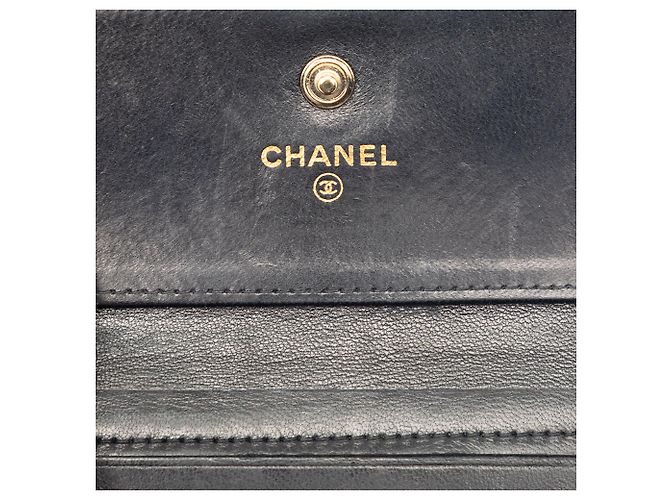 Cartera Trifold Caviar Negra CC de Chanel Negro - vista 5