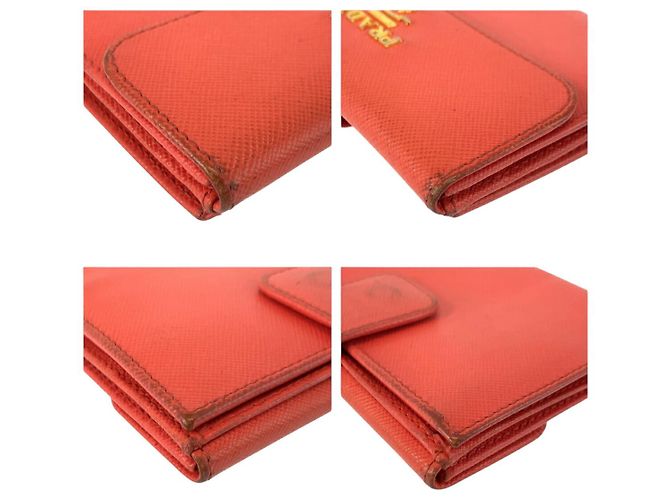 Billetera compacta de cuero Prada con logo, hardware dorado naranja - vista 5