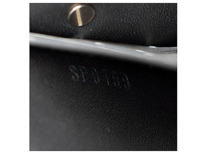 Billetera de Cadena en Cuero Epi Louis Vuitton Negro - vista 6