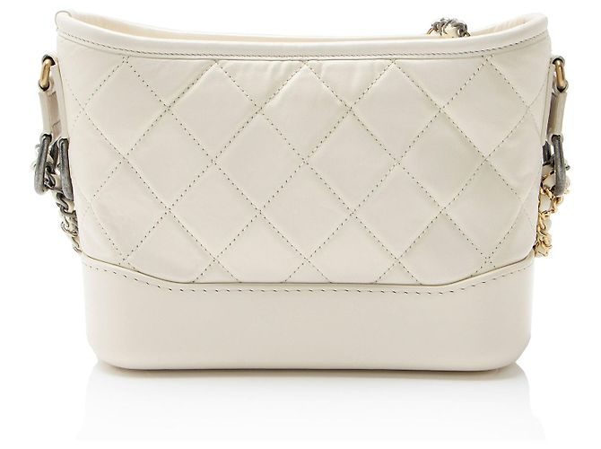 Chanel Gabrielle Piccola Hobo in Pelle di Vitello Invecchiata Bianco - vista 3