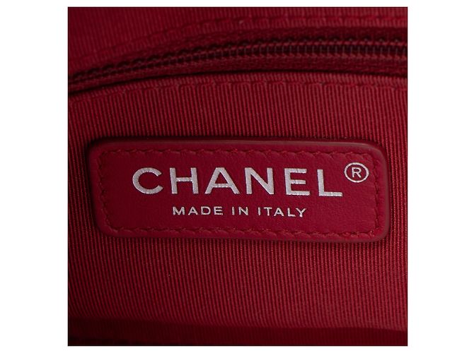 Chanel Gabrielle Piccola Hobo in Pelle di Vitello Invecchiata Bianco - vista 8