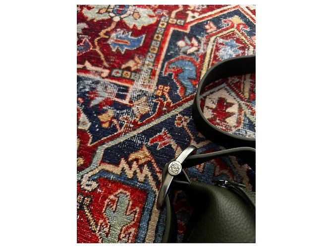 Borsa a spalla Loewe Loop in Pelle Verde Kaki Verde scuro - vista 3