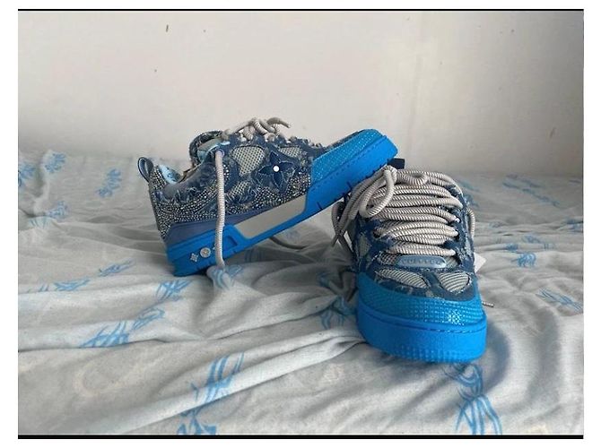 Sneakers Louis Vuitton blu decorate con strass Grigio Blu chiaro - vista 4