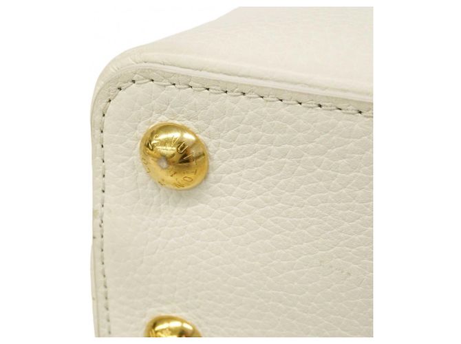 Borsa Capucines BB Louis Vuitton Bianco - vista 8