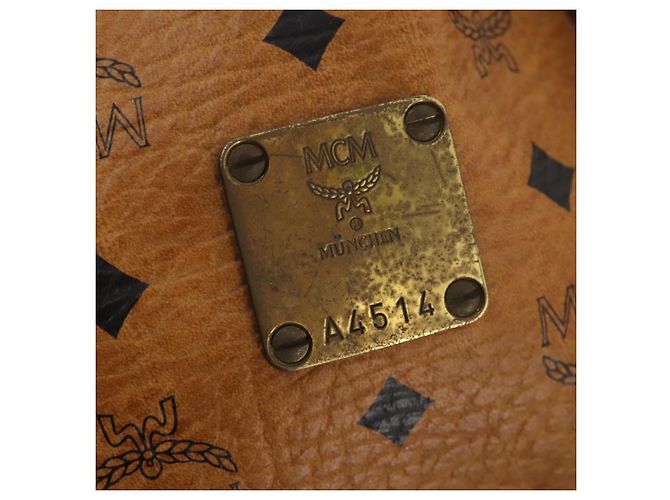 Borsa Boston Vicetos Logogram MCM in pelle PVC marrone e oro Auth mr2119 D'oro - vista 12