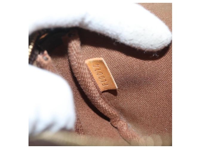 LOUIS VUITTON Mini Pochette Accessori Monogram Pouch M58009 LV Auth BAZ466 Monogramma - vista 11