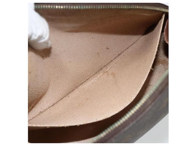 LOUIS VUITTON Pochete Cosmética Demi Ronde Monograma M47520 LV Auth BA12002 - vista 11