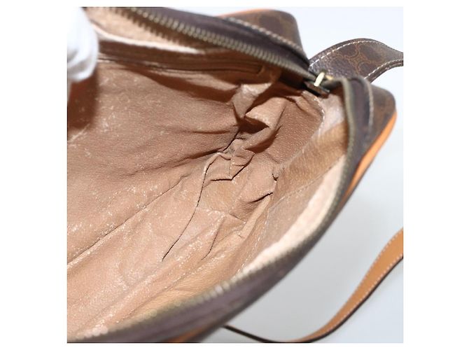 Céline Borsa a spalla in tela Macadam CELINE in pelle PVC marrone oro Auth YKZ1481 D'oro - vista 18