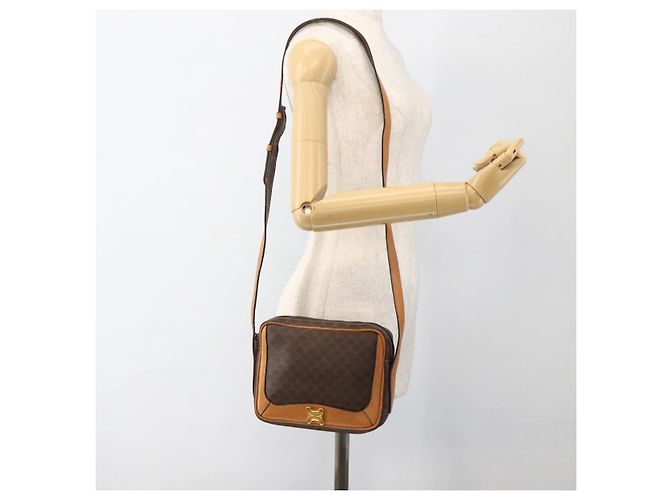 Céline Borsa a spalla in tela Macadam CELINE in pelle PVC marrone oro Auth YKZ1481 D'oro - vista 22
