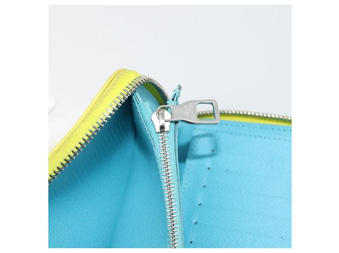 Cartera Vertical Zippy Playground LOUIS VUITTON Amarilla M82005 Auth YKZ1017V Amarillo - vista 11