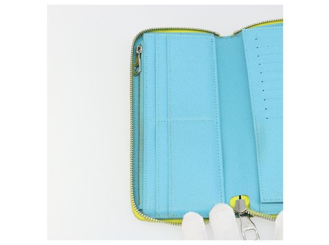 Cartera Vertical Zippy Playground LOUIS VUITTON Amarilla M82005 Auth YKZ1017V Amarillo - vista 18