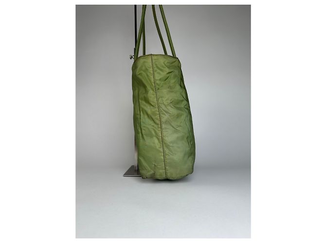 Tote Vintage Prada Dreiecks-Polyester-Tasche grün - Ansicht 4