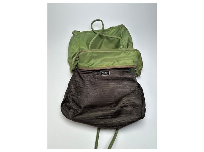 Tote Vintage Prada Dreiecks-Polyester-Tasche grün - Ansicht 5