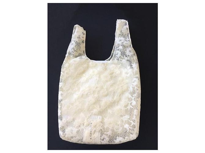 Bolsa shopper assinada Balenciaga em renda marfim/creme. - vista 8
