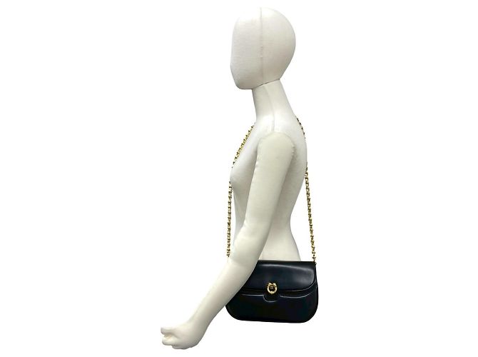 Gucci Schultertasche aus altem Kalbsleder mit Kette Schwarz - Ansicht 2