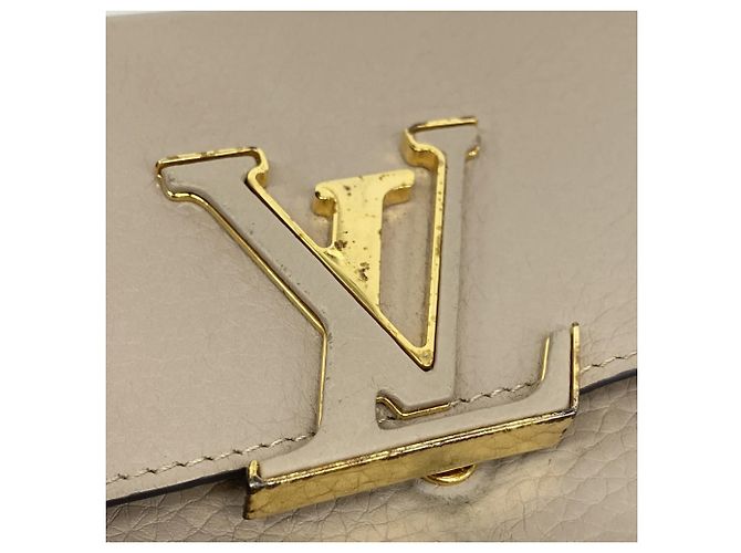 Capucines Louis Vuitton Langer Geldbeutel in Galle - Ansicht 8