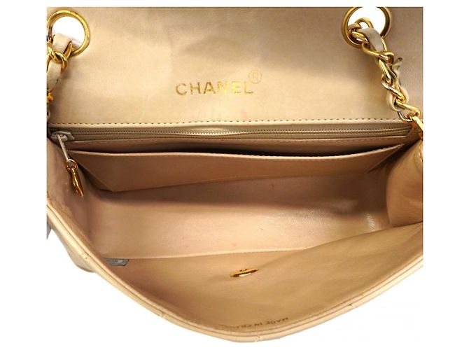 Borsa a Spalla Chanel Diana con Catena Beige - vista 4