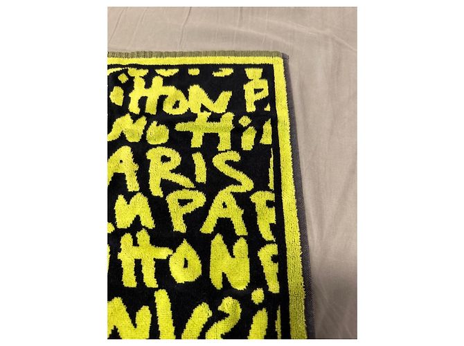 Louis Vuitton Gym Fitness Towel Stephen Sprouse Graffiti Black Yellow - view 15