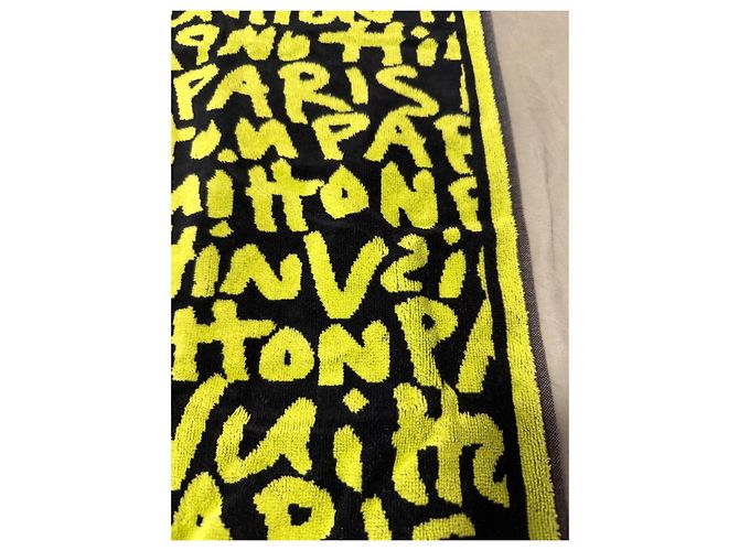 Louis Vuitton Gym Fitness Towel Stephen Sprouse Graffiti Black Yellow - view 4