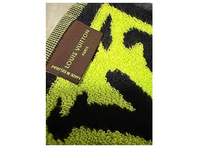 Louis Vuitton Gym Fitness Towel Stephen Sprouse Graffiti Black Yellow - view 7