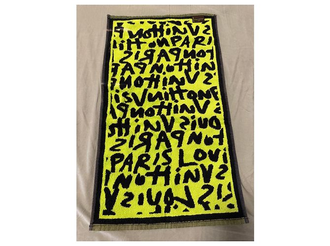 Louis Vuitton Gym Fitness Towel Stephen Sprouse Graffiti Black Yellow - view 9
