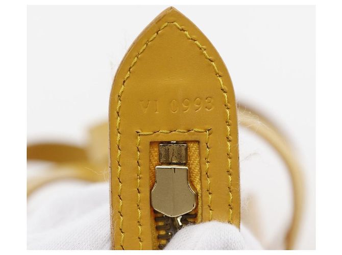 Borsa a mano Saint Jacques Epi Louis Vuitton Giallo - vista 19