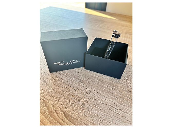 Thomas Sabo Black braided leather bracelet with silver clasp - view 2