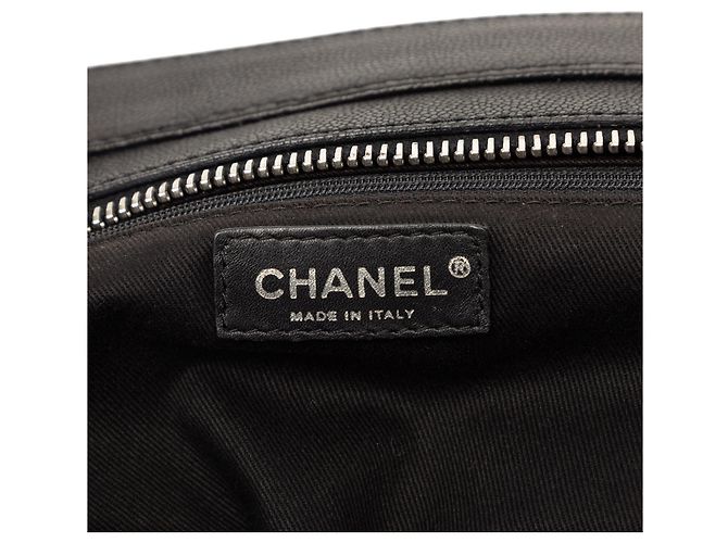 Borsa Bowling Reissue 2.55 in Caviar Nero Grande di Chanel - vista 5