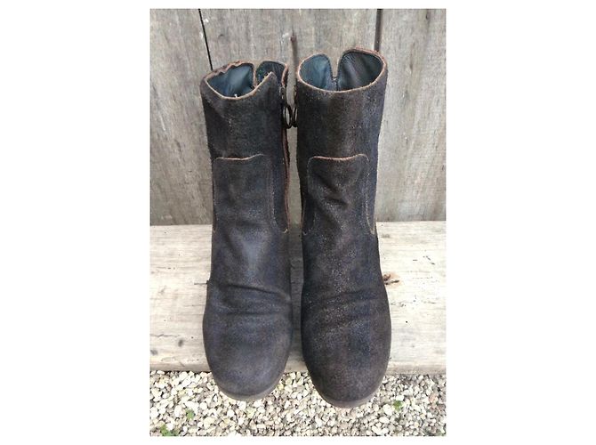 Botines Fiorentini+Baker de Nubuck Negro - vista 3