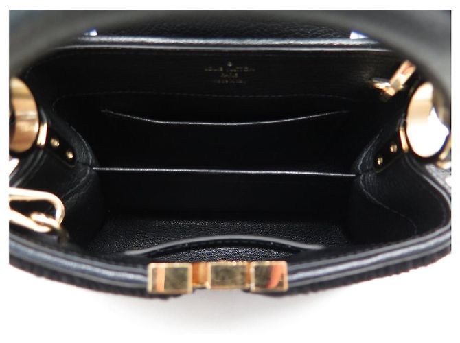 NEUE LOUIS VUITTON CAPUCINES MINI LEDER & MINK SCHULTERTASCHE Schwarz - Ansicht 11