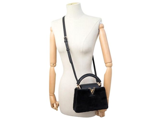 NEUE LOUIS VUITTON CAPUCINES MINI LEDER & MINK SCHULTERTASCHE Schwarz - Ansicht 9