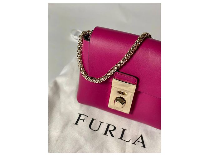 Bolso cruzado mini Metropolis en cuero fucsia de Furla Rosa - vista 2